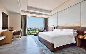 Hotel Marriott Indore 5*